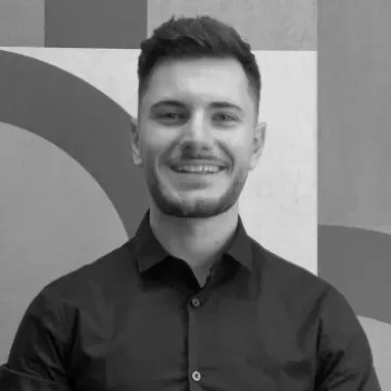 Andrea Sierra, Associato Junior APHSI