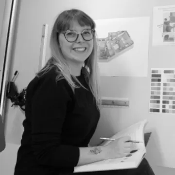Martina Trevisan, Associato Junior APHSI