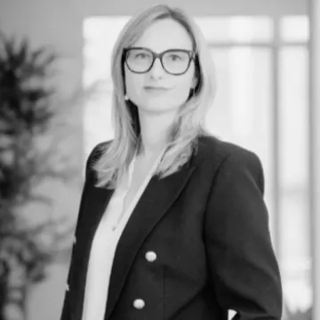 Silvia Balbi, Associato Professionista APHSI